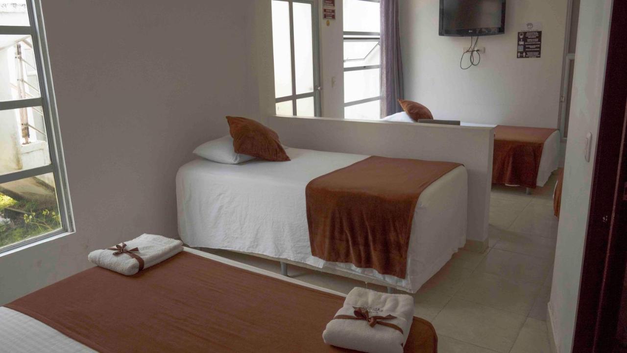 Zuruma Hotel 莱蒂西亚 外观 照片